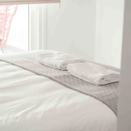 Kato 2bdr | Prime Location By Vichy Holidays Paphos