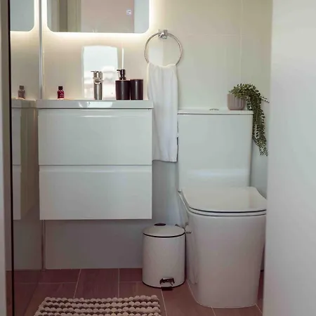 Kato 2bdr | Prime Location By Vichy Holidays Apartment *